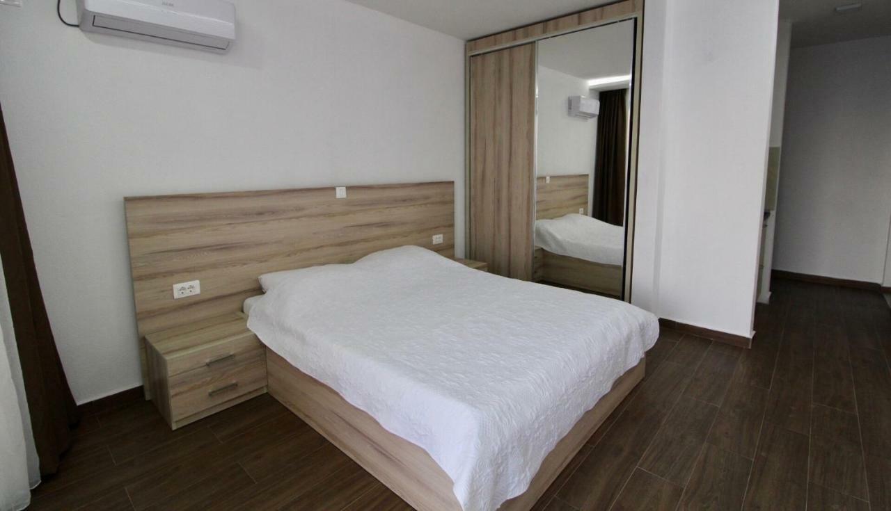 Apartments Komina อัตเจฮะห์ ภายนอก รูปภาพ