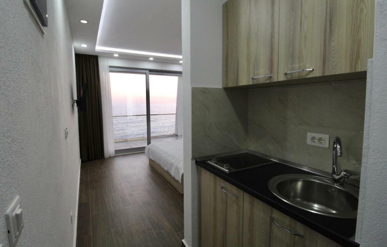 Apartments Komina อัตเจฮะห์ ภายนอก รูปภาพ